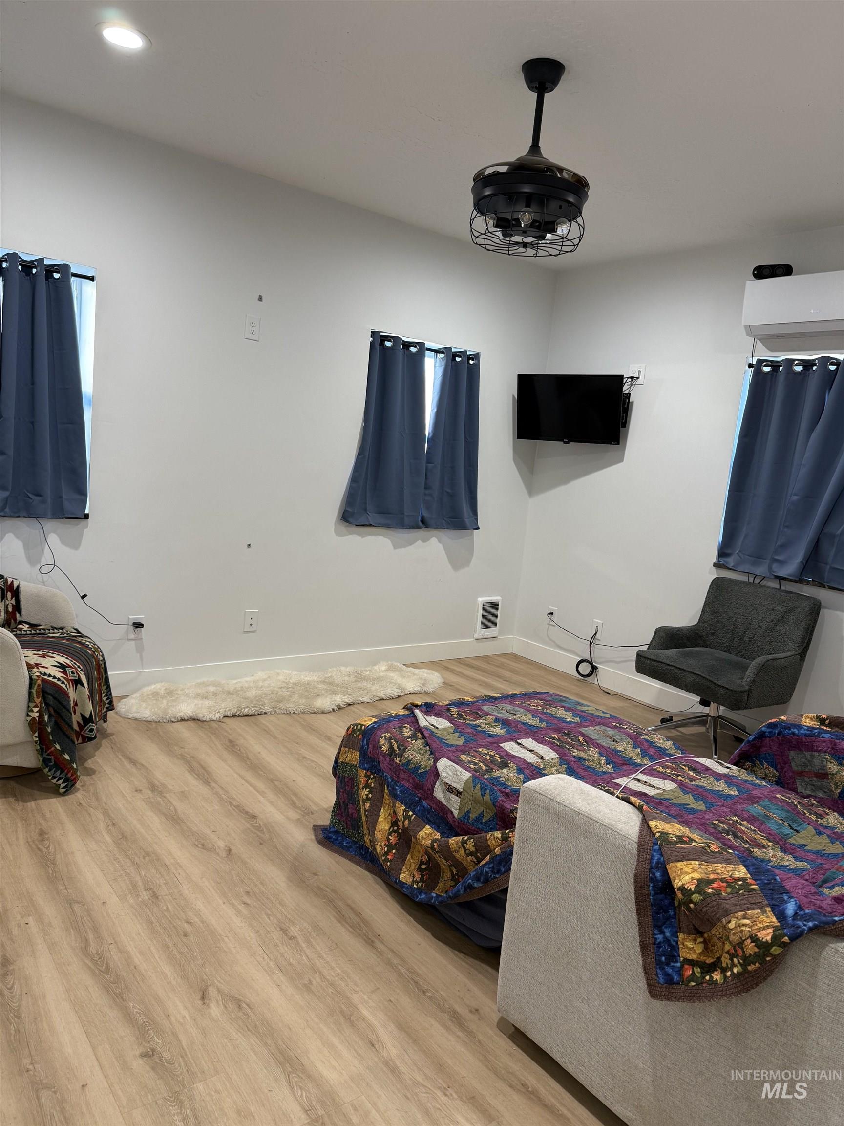 120 Quarter Trail, Fairfield, Idaho 83327-0000, 1 Bedroom, 1 Bathroom, Residential For Sale, Price $330,000,MLS 98973638