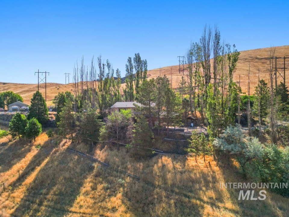 2026 Silcott Hills Road, Clarkston, Washington 99403, 2 Bedrooms, 2 Bathrooms, Residential For Sale, Price $319,900,MLS 98973640