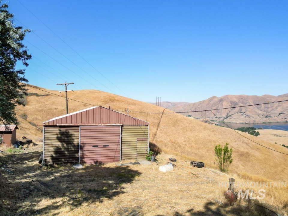 2026 Silcott Hills Road, Clarkston, Washington 99403, 2 Bedrooms, 2 Bathrooms, Residential For Sale, Price $319,900,MLS 98973640