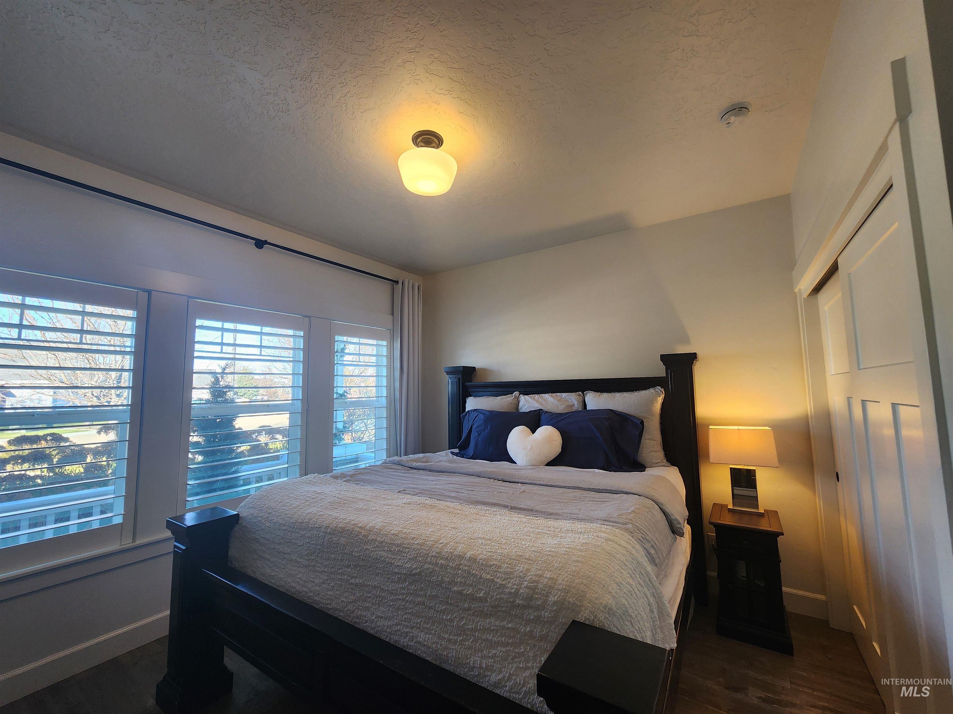 319 Sunderland St, Caldwell, Idaho 83605-5495, 3 Bedrooms, 2 Bathrooms, Residential For Sale, Price $615,000, 98973641