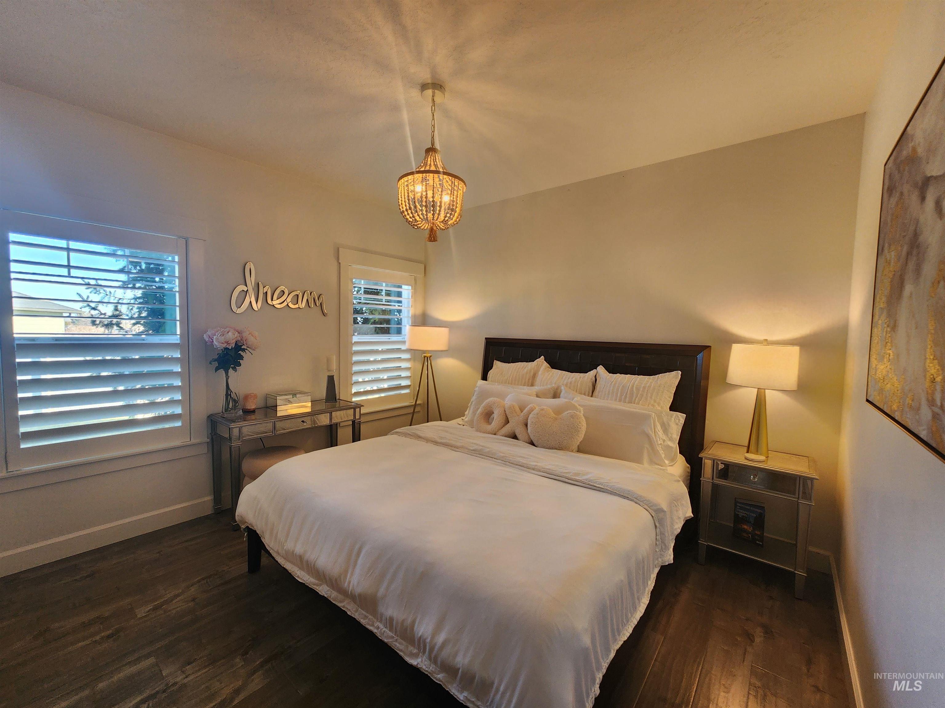 319 Sunderland St, Caldwell, Idaho 83605-5495, 3 Bedrooms, 2 Bathrooms, Residential For Sale, Price $615,000, 98973641