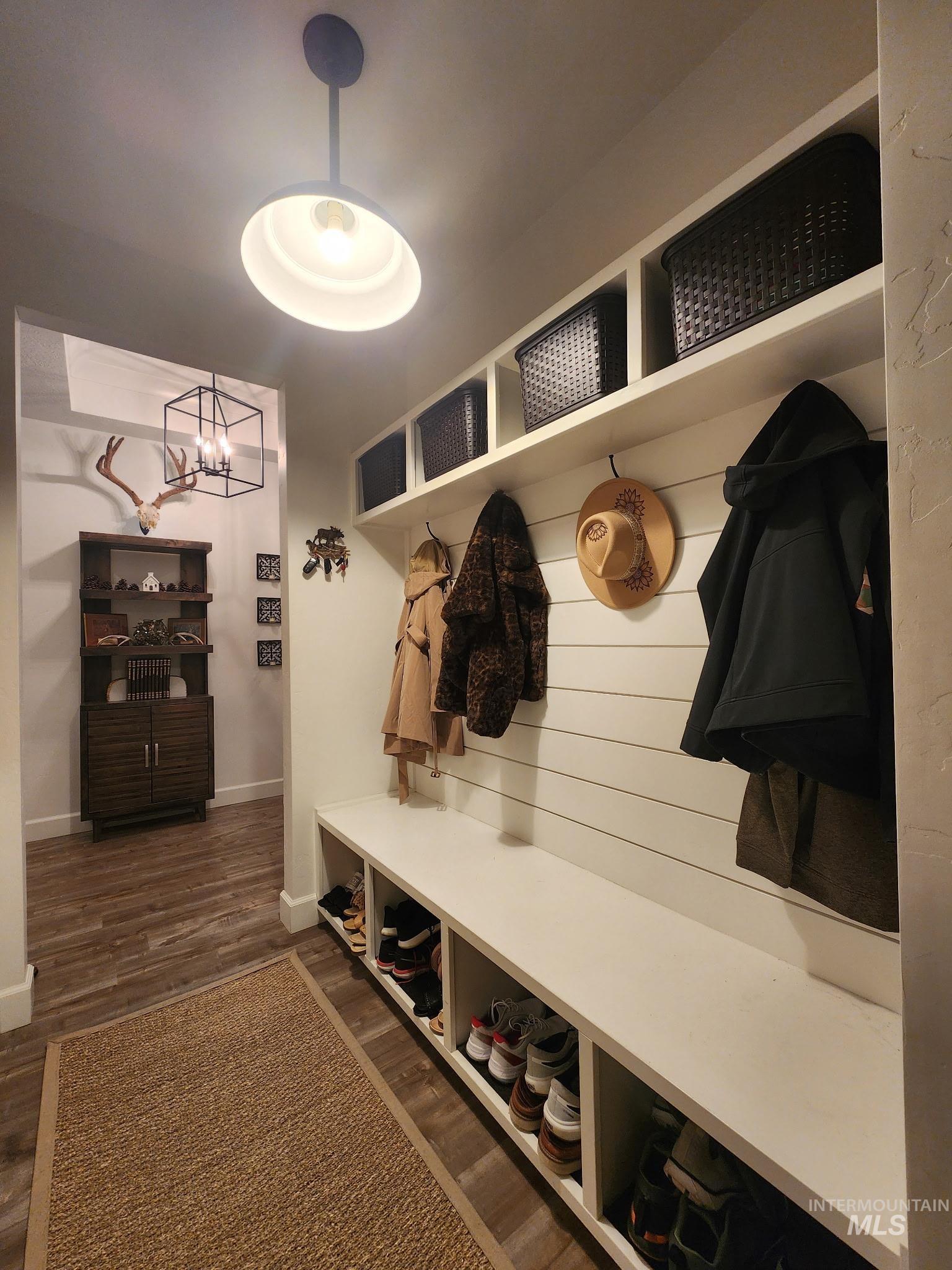 319 Sunderland St, Caldwell, Idaho 83605-5495, 3 Bedrooms, 2 Bathrooms, Residential For Sale, Price $615,000, 98973641