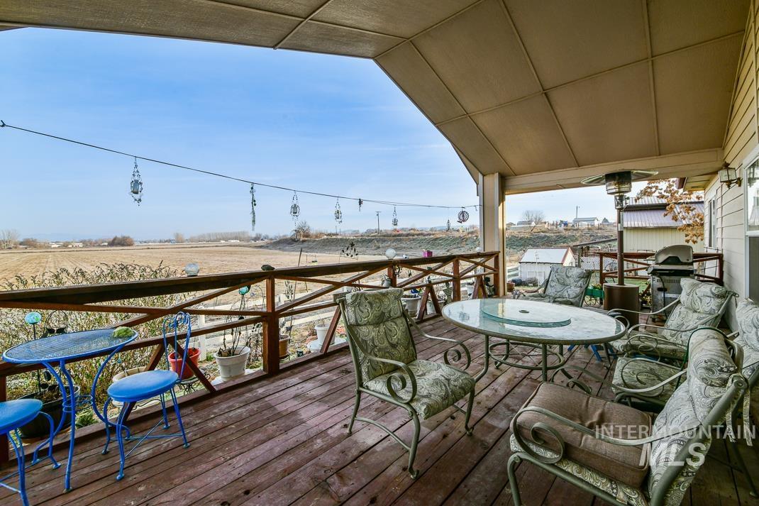 1810 NE 17th Ave, Payette, Idaho 83661, 3 Bedrooms, 2.5 Bathrooms, Residential For Sale, Price $789,900, 98973645