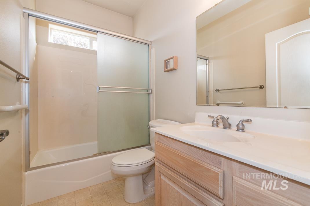 1810 NE 17th Ave, Payette, Idaho 83661, 3 Bedrooms, 2.5 Bathrooms, Residential For Sale, Price $825,000,MLS 98973645