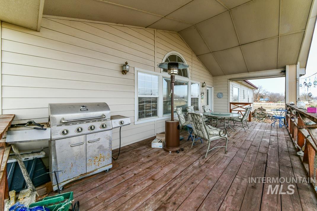 1810 NE 17th Ave, Payette, Idaho 83661, 3 Bedrooms, 2.5 Bathrooms, Residential For Sale, Price $825,000,MLS 98973645