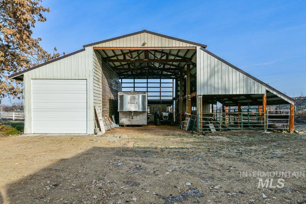 1810 NE 17th Ave, Payette, Idaho 83661, 3 Bedrooms, 2.5 Bathrooms, Residential For Sale, Price $825,000,MLS 98973645