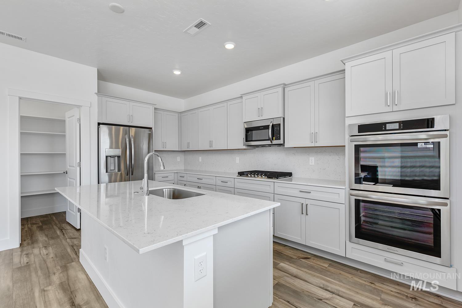 6891 N Chelsie Lynn Ave, Meridian, Idaho 83646, 4 Bedrooms, 3 Bathrooms, Residential For Sale, Price $525,900, 98973647
