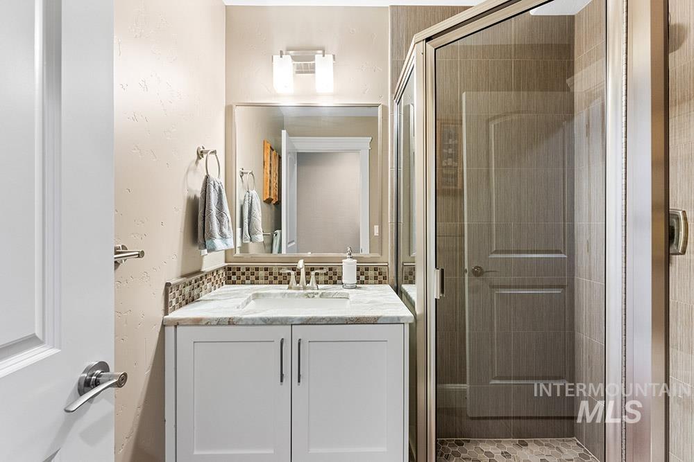 698 W Back Forty Dr., Eagle, Idaho 83616, 4 Bedrooms, 3.5 Bathrooms, Residential For Sale, Price $1,699,900,MLS 98973648