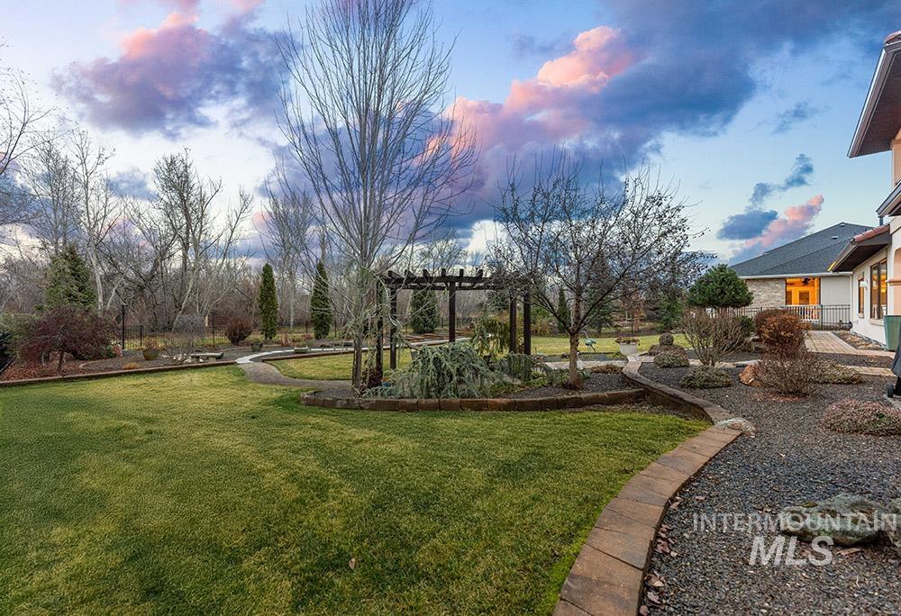 698 W Back Forty Dr., Eagle, Idaho 83616, 4 Bedrooms, 3.5 Bathrooms, Residential For Sale, Price $1,699,900,MLS 98973648