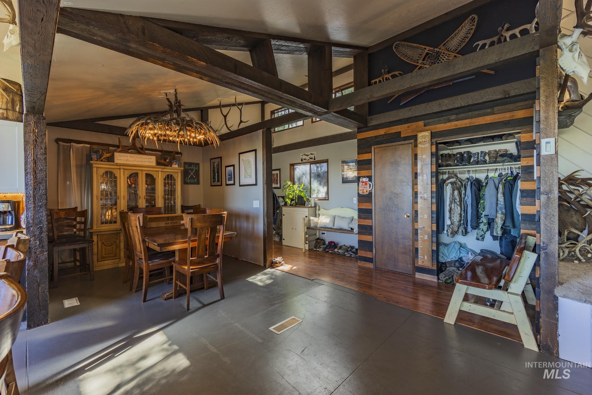 267 Black Tail Lane, Grangeville, Idaho 83530, 3 Bedrooms, 2 Bathrooms, Residential For Sale, Price $499,000,MLS 98973650