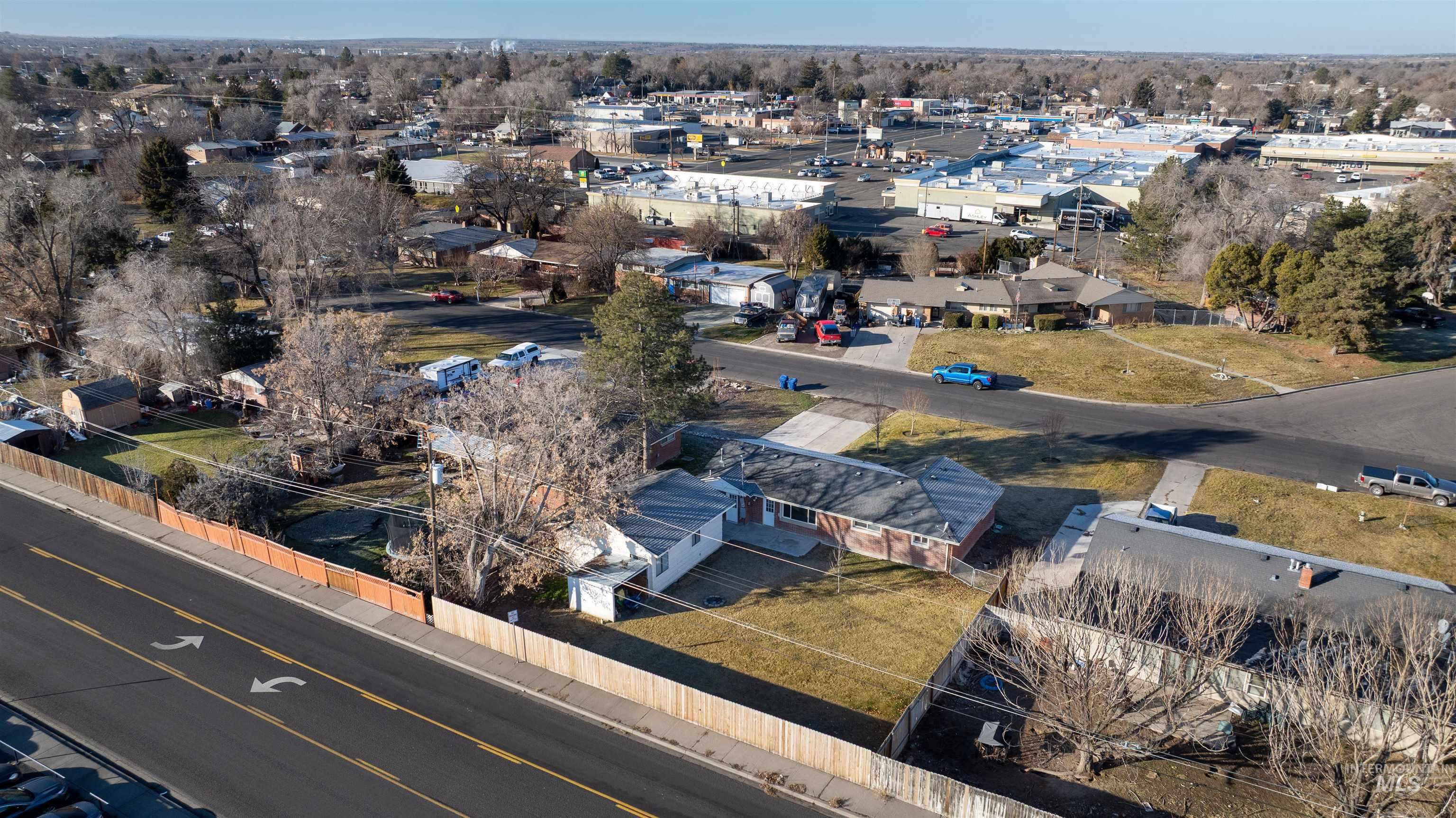 554 Lynwood Blvd, Twin Falls, Idaho 83301, 3 Bedrooms, 2 Bathrooms, Residential For Sale, Price $335,000,MLS 98973652