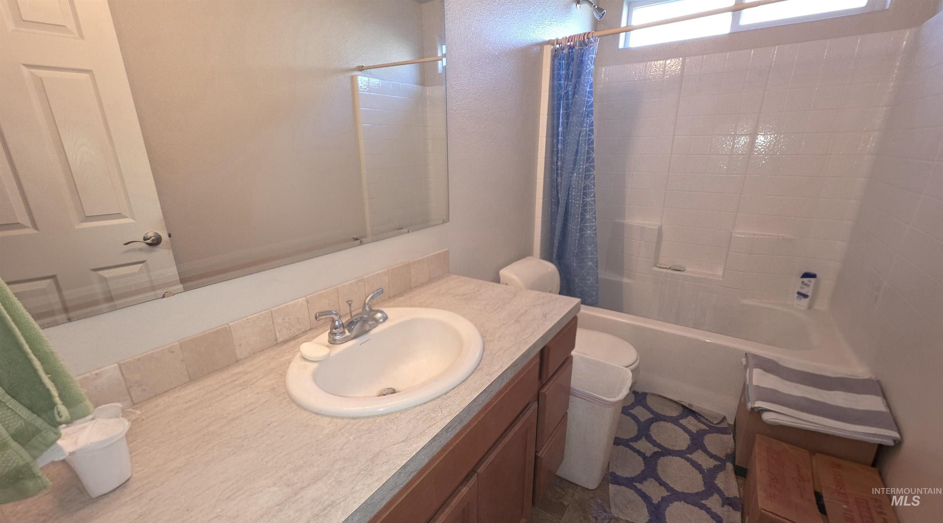 1088 E Rose Island St, Nampa, Idaho 83686-8574, 4 Bedrooms, 3 Bathrooms, Residential For Sale, Price $449,500,MLS 98973654