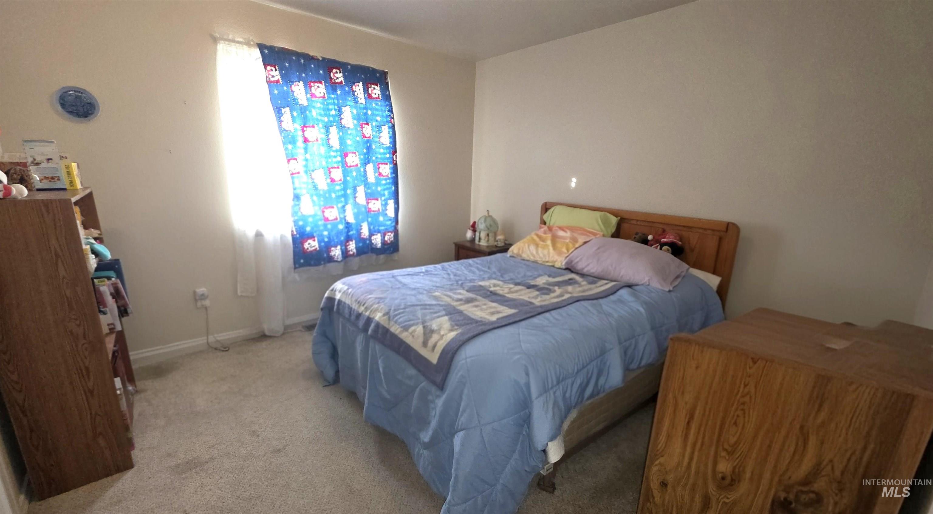 1088 E Rose Island St, Nampa, Idaho 83686-8574, 4 Bedrooms, 3 Bathrooms, Residential For Sale, Price $449,500,MLS 98973654