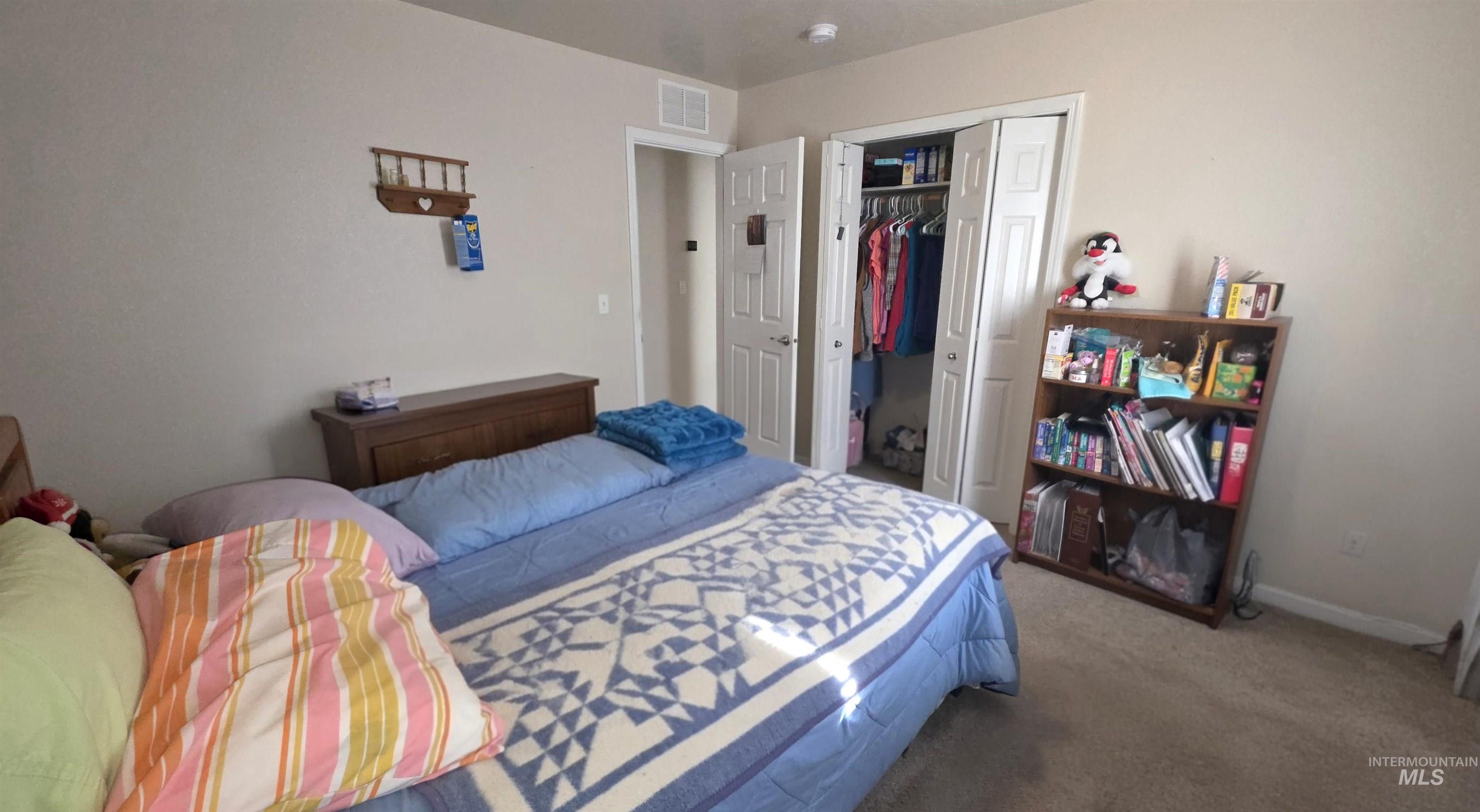 1088 E Rose Island St, Nampa, Idaho 83686-8574, 4 Bedrooms, 3 Bathrooms, Residential For Sale, Price $449,500,MLS 98973654