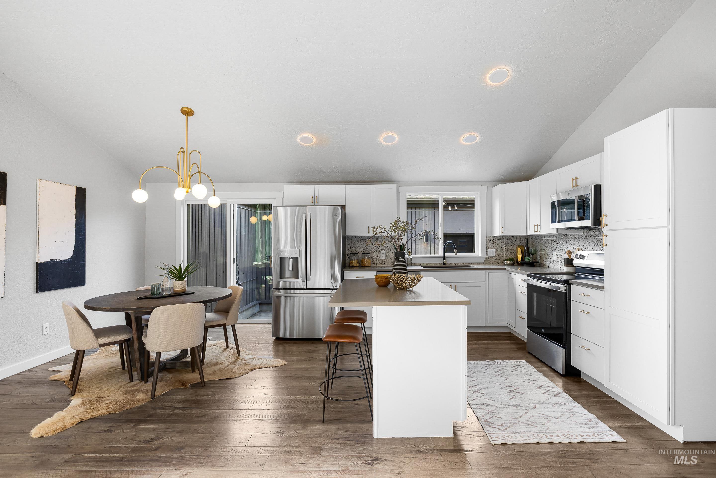 8020 Hummel Dr, Boise, Idaho 83709, 5 Bedrooms, 2 Bathrooms, Residential For Sale, Price $599,900,MLS 98973655