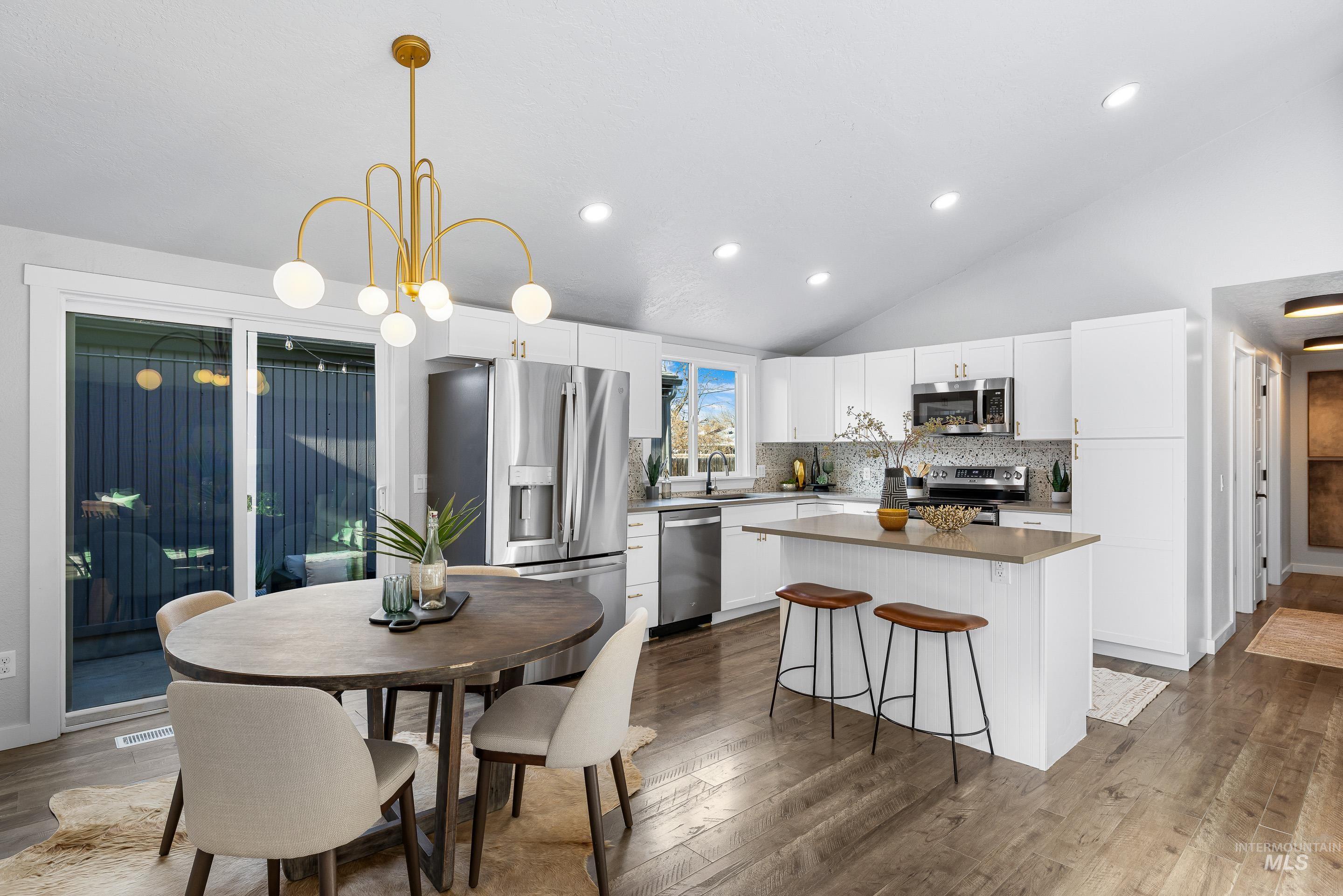 8020 Hummel Dr, Boise, Idaho 83709, 5 Bedrooms, 2 Bathrooms, Residential For Sale, Price $599,900,MLS 98973655