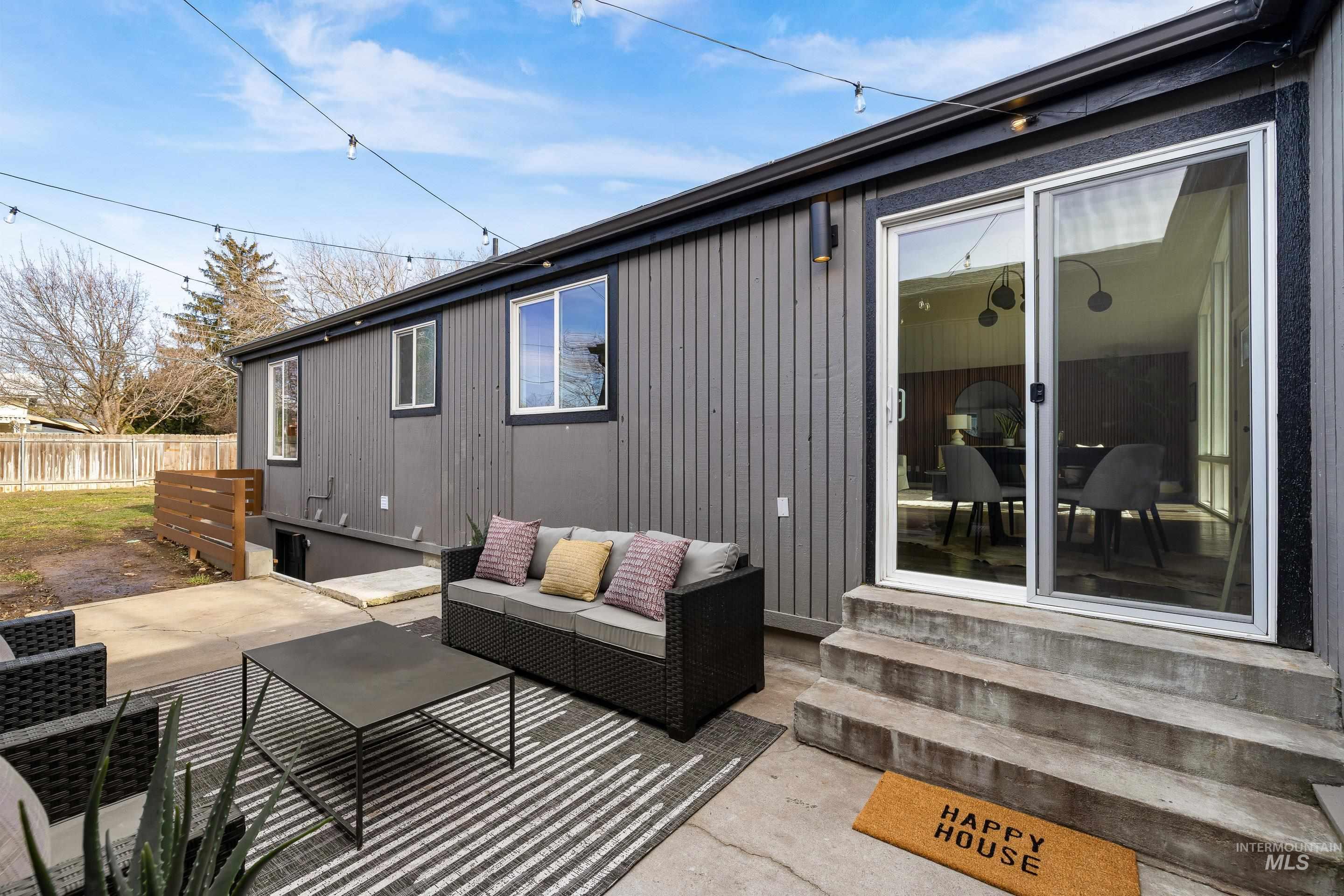 8020 Hummel Dr, Boise, Idaho 83709, 5 Bedrooms, 2 Bathrooms, Residential For Sale, Price $599,900,MLS 98973655