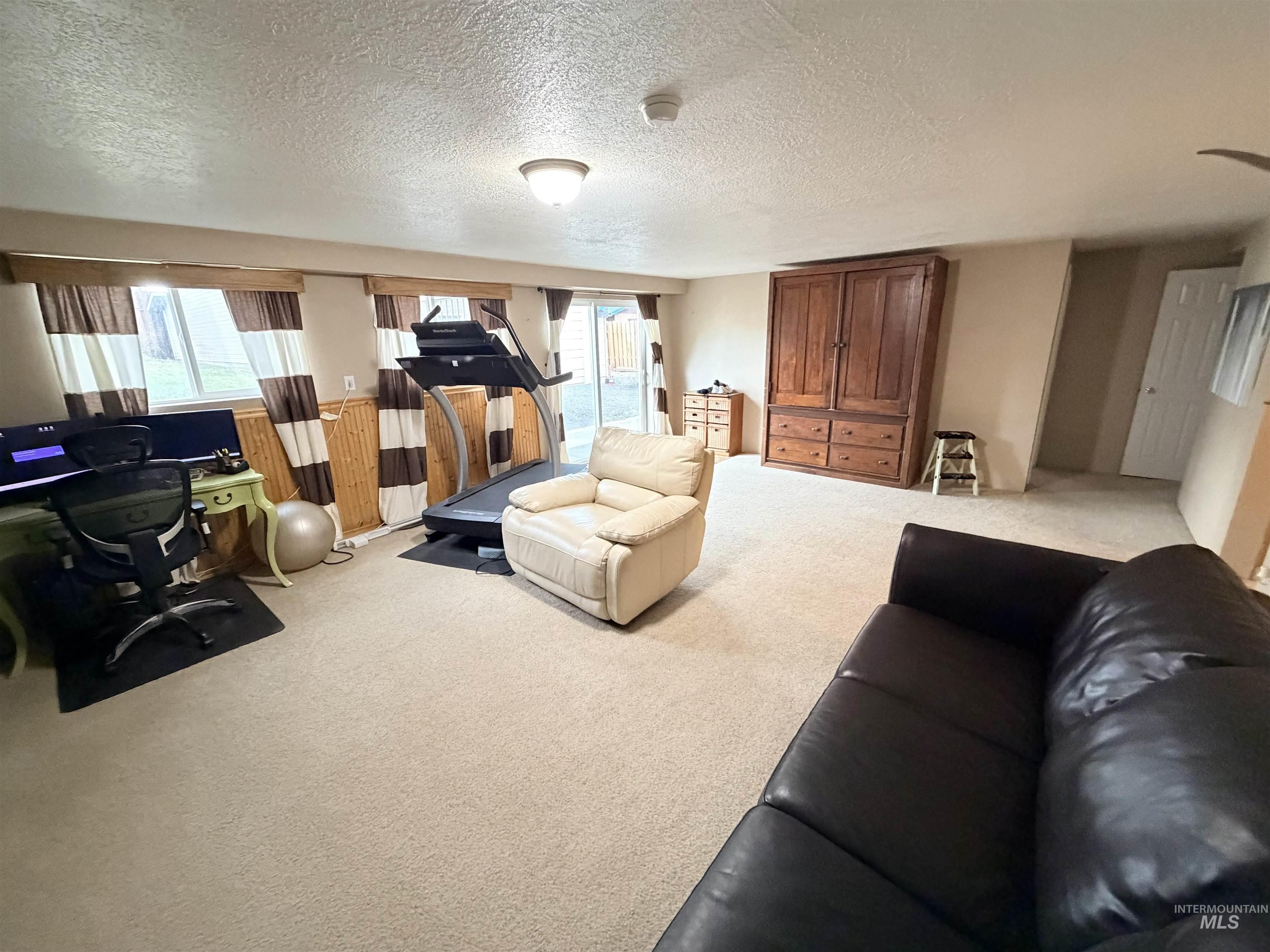 1306 Hemlock Ave, Lewiston, Idaho 83501-5728, 5 Bedrooms, 3.5 Bathrooms, Residential For Sale, Price $624,999,MLS 98973656