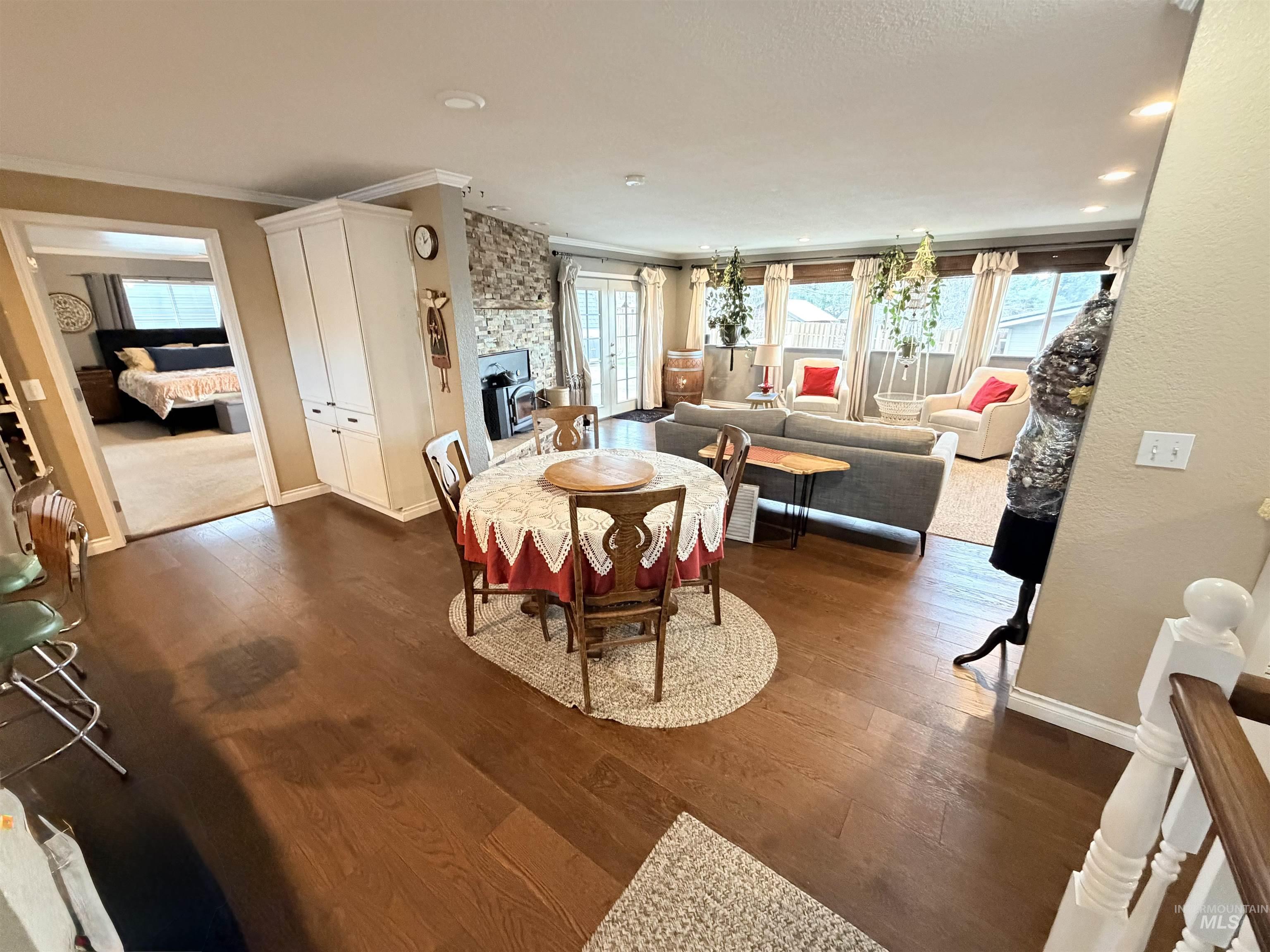 1306 Hemlock Ave, Lewiston, Idaho 83501-5728, 5 Bedrooms, 3.5 Bathrooms, Residential For Sale, Price $624,999,MLS 98973656