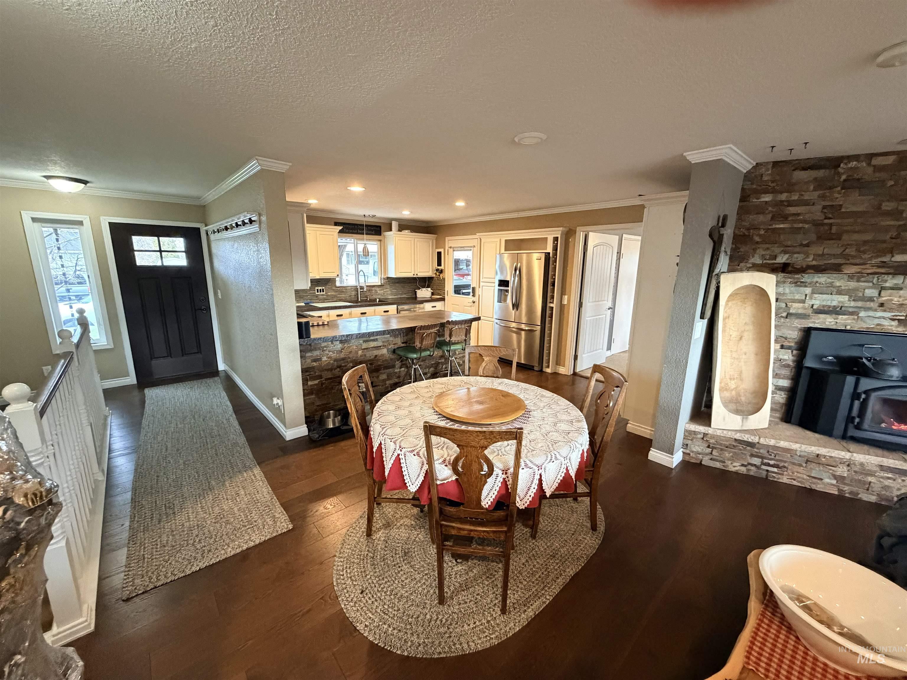 1306 Hemlock Ave, Lewiston, Idaho 83501-5728, 5 Bedrooms, 3.5 Bathrooms, Residential For Sale, Price $624,999,MLS 98973656