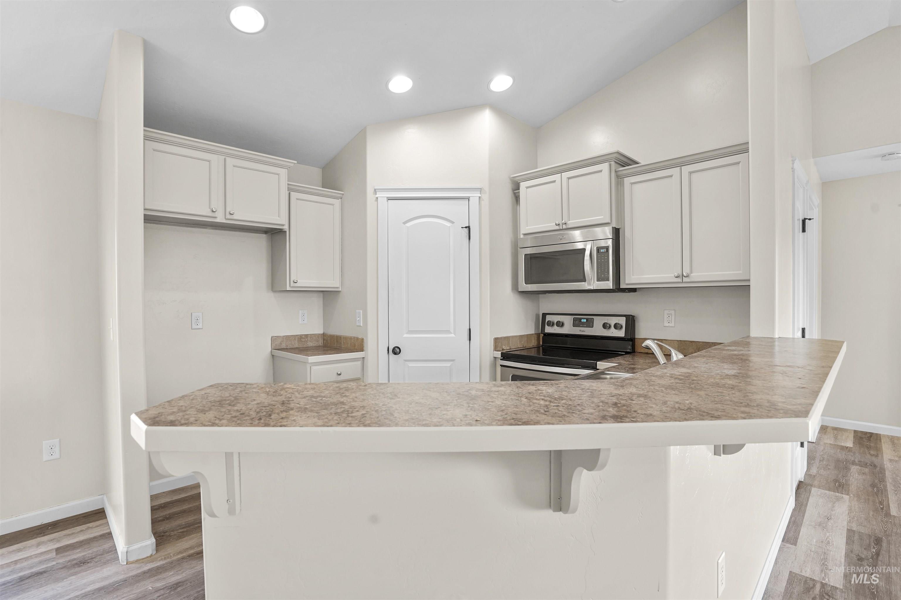 316 Watchmaker Street, Twin Falls, Idaho 83301, 3 Bedrooms, 2 Bathrooms, Residential For Sale, Price $335,000,MLS 98973658