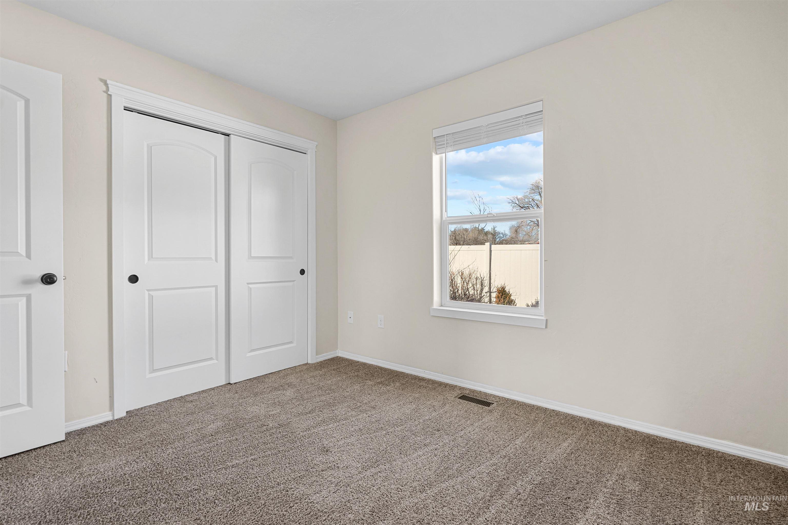 316 Watchmaker Street, Twin Falls, Idaho 83301, 3 Bedrooms, 2 Bathrooms, Residential For Sale, Price $335,000,MLS 98973658