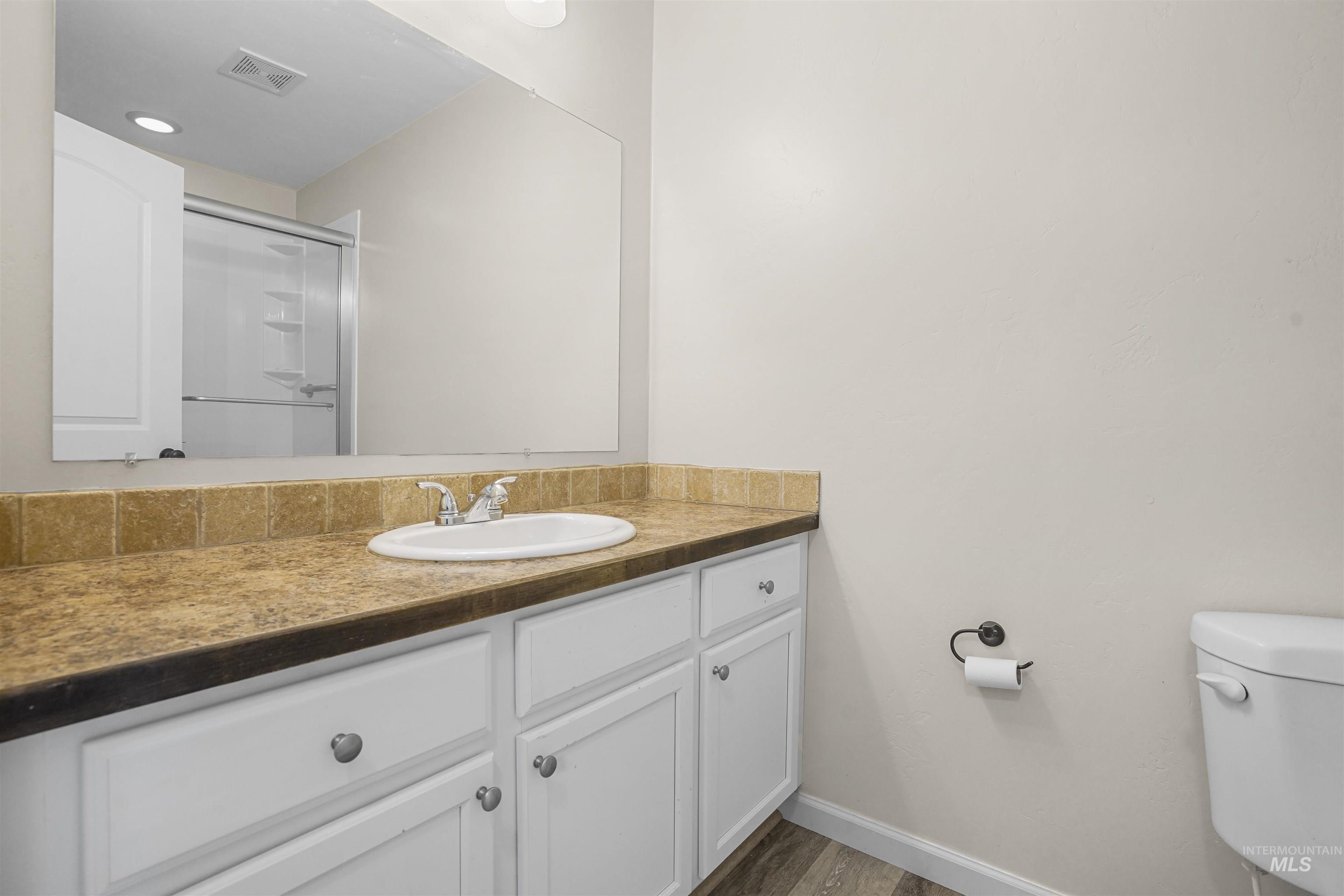 316 Watchmaker Street, Twin Falls, Idaho 83301, 3 Bedrooms, 2 Bathrooms, Residential For Sale, Price $335,000,MLS 98973658