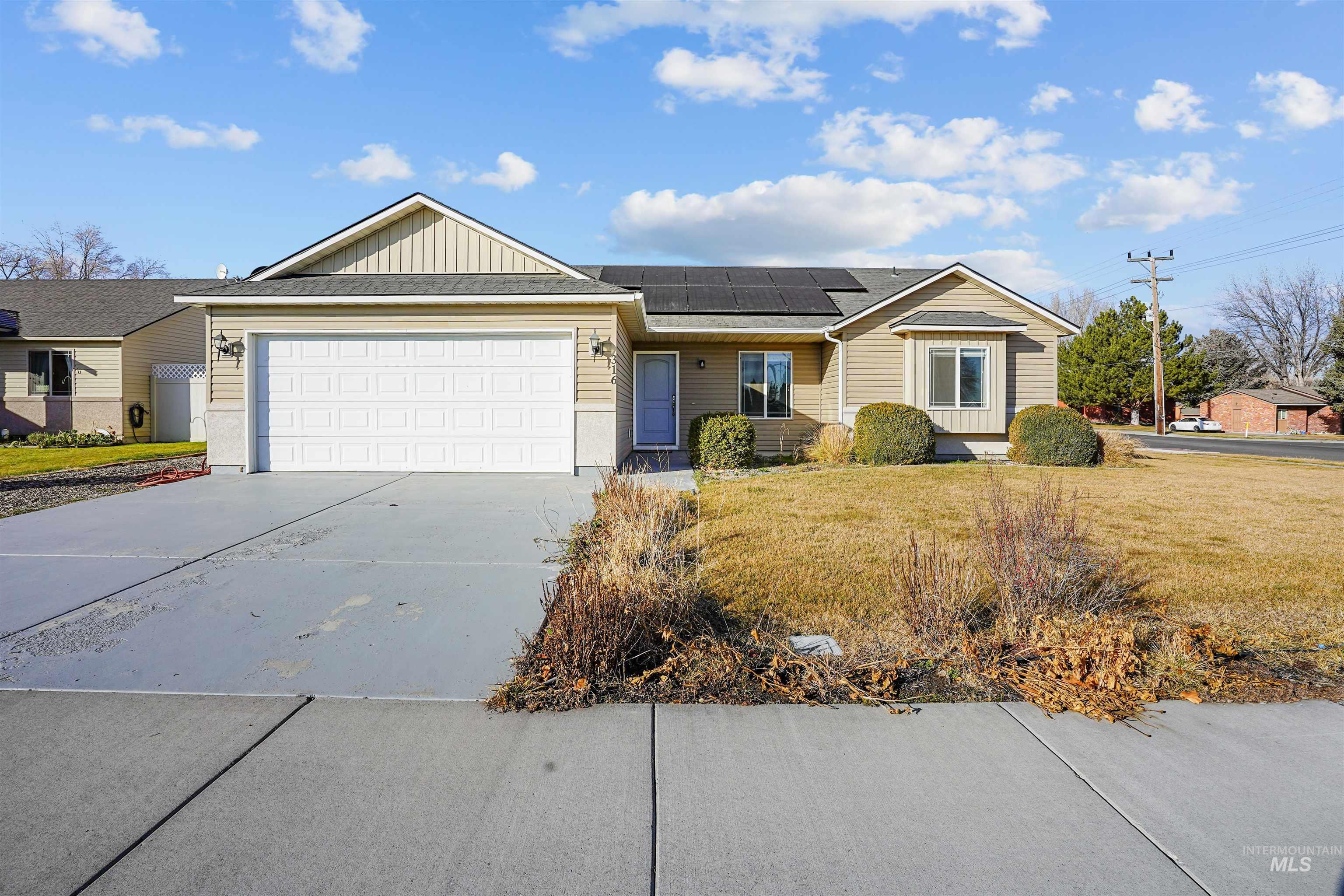 316 Watchmaker Street, Twin Falls, Idaho 83301, 3 Bedrooms, 2 Bathrooms, Residential For Sale, Price $335,000,MLS 98973658