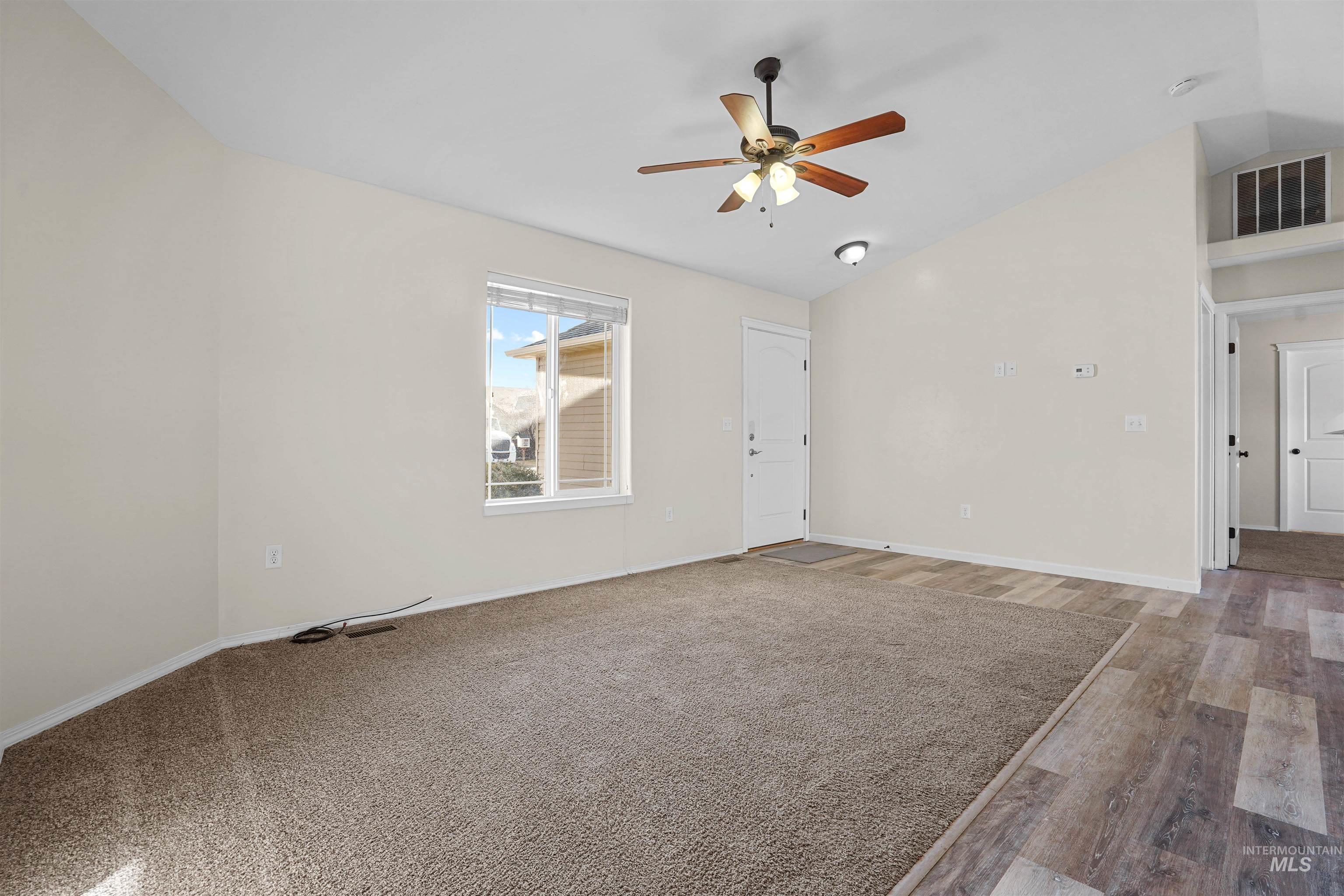 316 Watchmaker Street, Twin Falls, Idaho 83301, 3 Bedrooms, 2 Bathrooms, Residential For Sale, Price $335,000,MLS 98973658