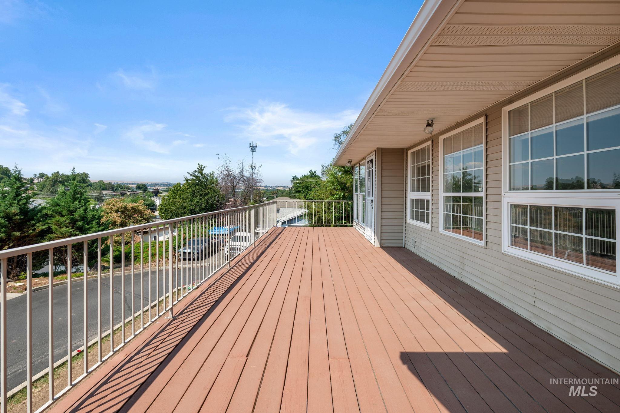 824 15th Ave, Lewiston, Idaho 83501, 4 Bedrooms, 3 Bathrooms, Residential For Sale, Price $339,900,MLS 98973663