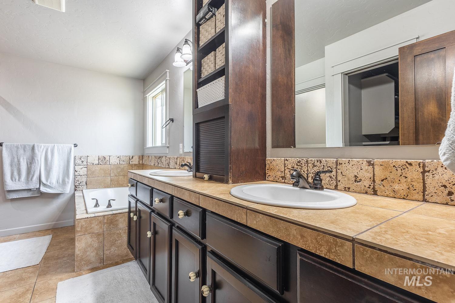 1546 Fairway St, Middleton, Idaho 83644, 3 Bedrooms, 2 Bathrooms, Residential For Sale, Price $415,000,MLS 98973664