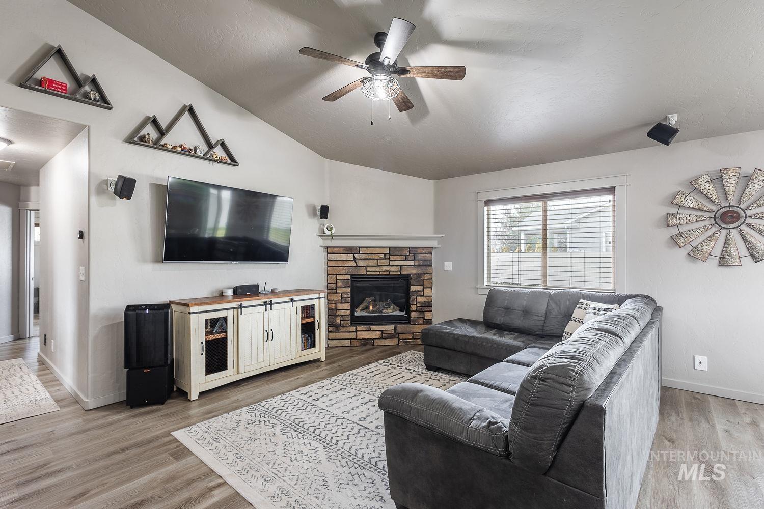 1546 Fairway St, Middleton, Idaho 83644, 3 Bedrooms, 2 Bathrooms, Residential For Sale, Price $415,000,MLS 98973664