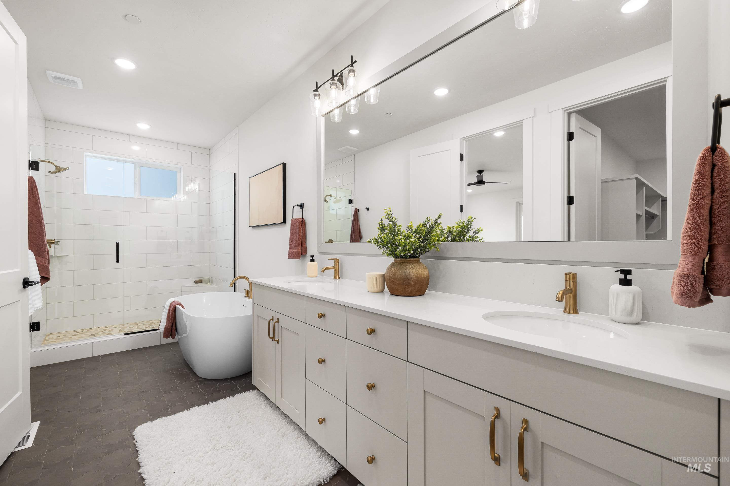 15293 Juniperwood Drive, Caldwell, Idaho 83607, 4 Bedrooms, 2.5 Bathrooms, Residential For Sale, Price $1,010,000,MLS 98973669