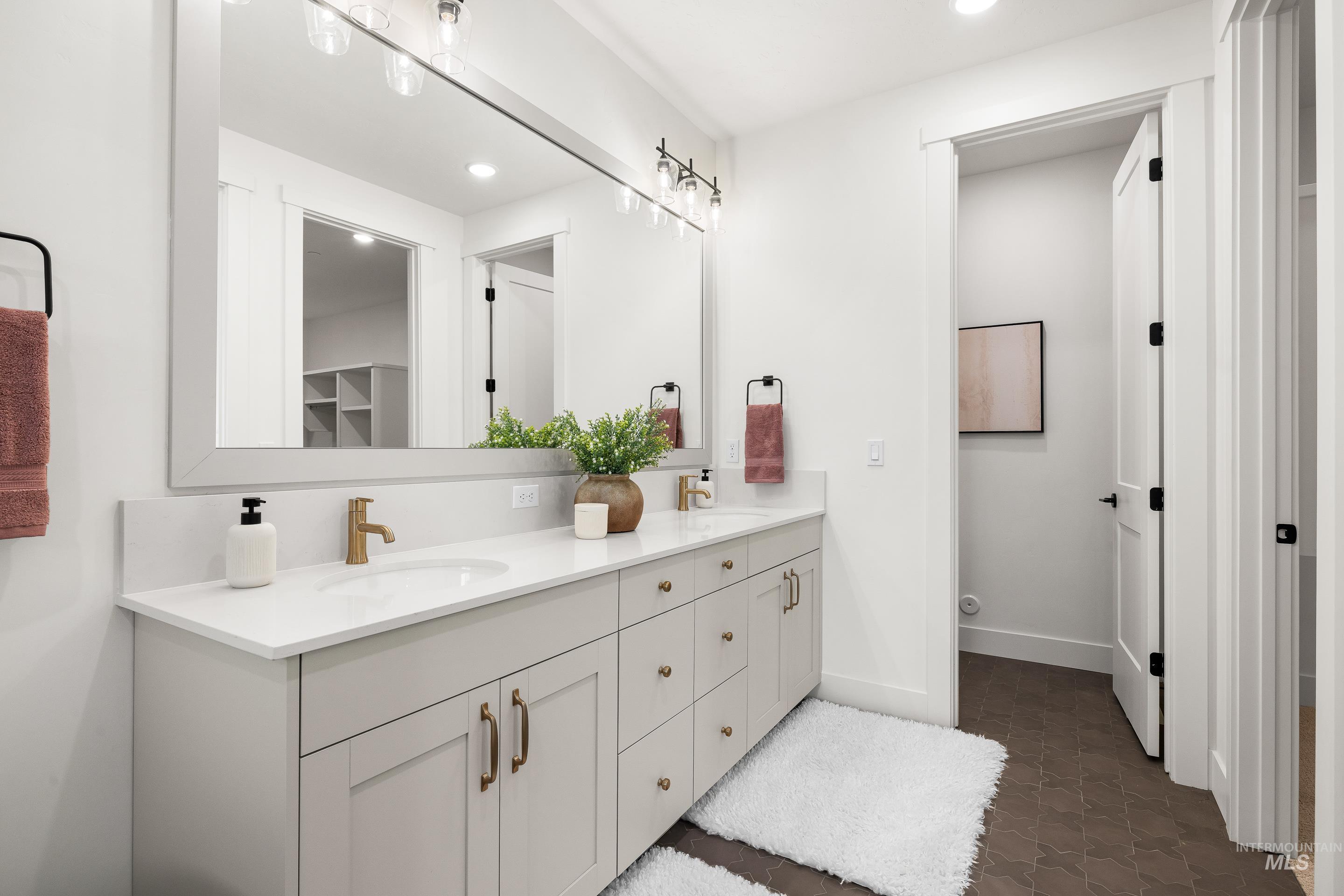 15293 Juniperwood Drive, Caldwell, Idaho 83607, 4 Bedrooms, 2.5 Bathrooms, Residential For Sale, Price $1,010,000,MLS 98973669