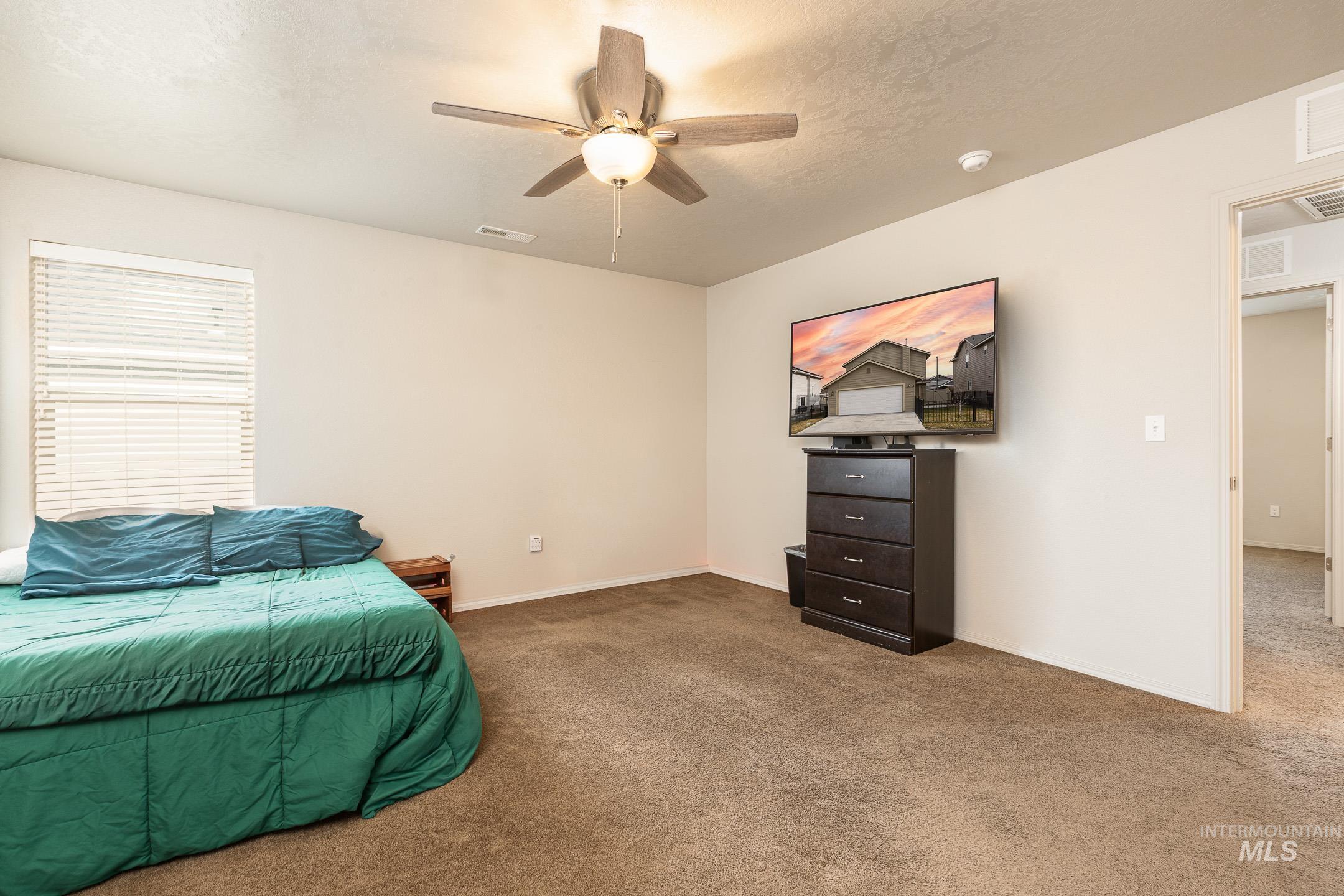 643 N Manship Ave., Meridian, Idaho 83642, 3 Bedrooms, 2.5 Bathrooms, Residential For Sale, Price $398,900,MLS 98973670