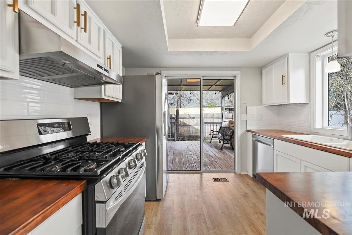 3487 N Collister Dr, Boise, Idaho 83703, 2 Bedrooms, 2 Bathrooms, Residential For Sale, Price $394,900,MLS 98973675