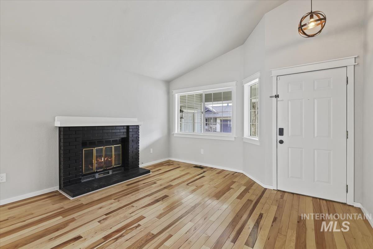 3487 N Collister Dr, Boise, Idaho 83703, 2 Bedrooms, 2 Bathrooms, Residential For Sale, Price $394,900,MLS 98973675