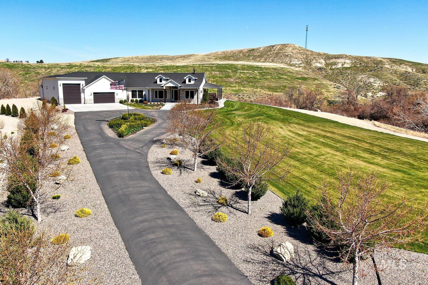 16368 Brunello Ct, Caldwell, Idaho 83607, 3 Bedrooms, 2.5 Bathrooms, Residential For Sale, Price $1,435,000,MLS 98973676