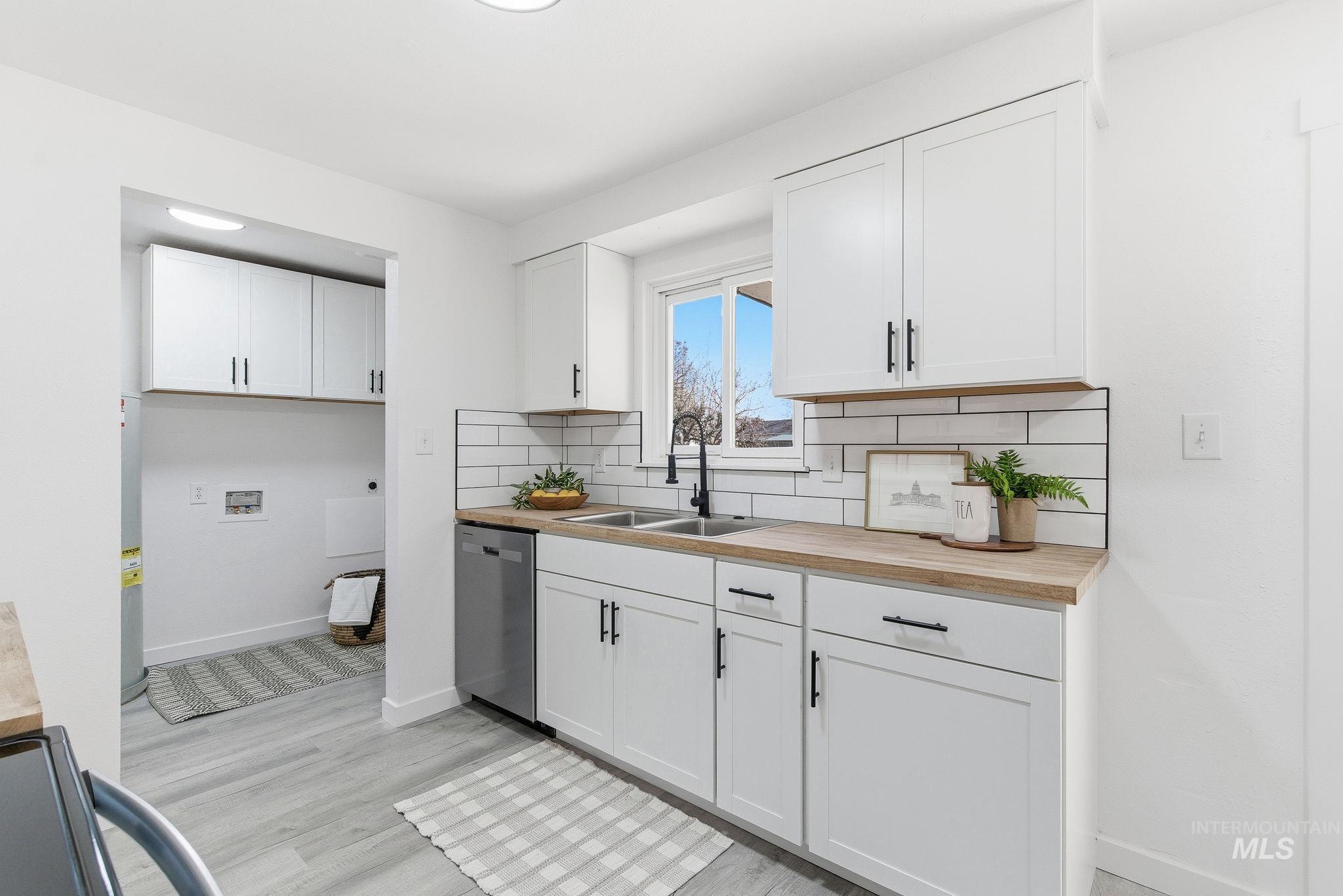 563 W Trini St, Kuna, Idaho 83634, 3 Bedrooms, 1 Bathroom, Residential For Sale, Price $369,990,MLS 98973679