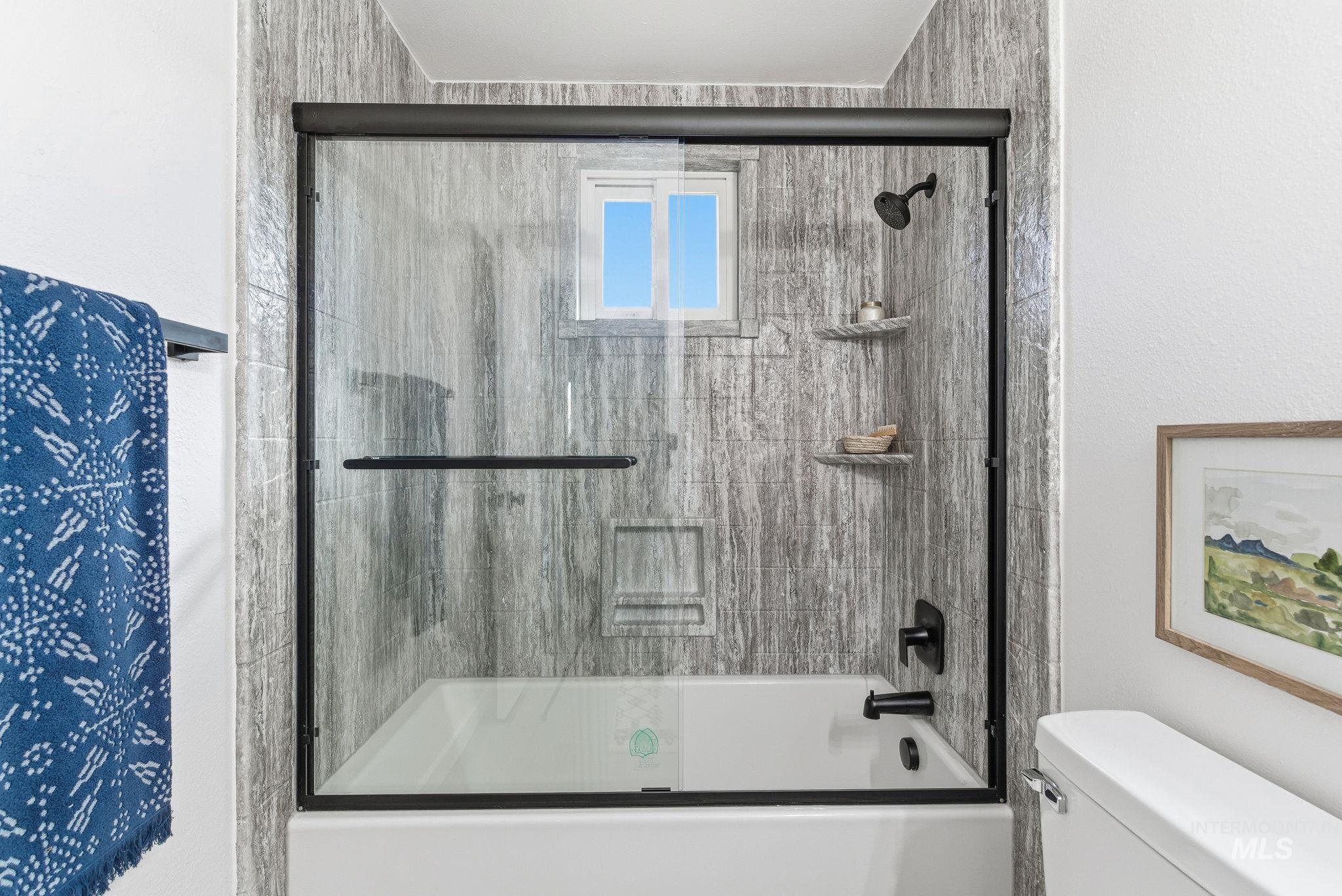 563 W Trini St, Kuna, Idaho 83634, 3 Bedrooms, 1 Bathroom, Residential For Sale, Price $369,990,MLS 98973679