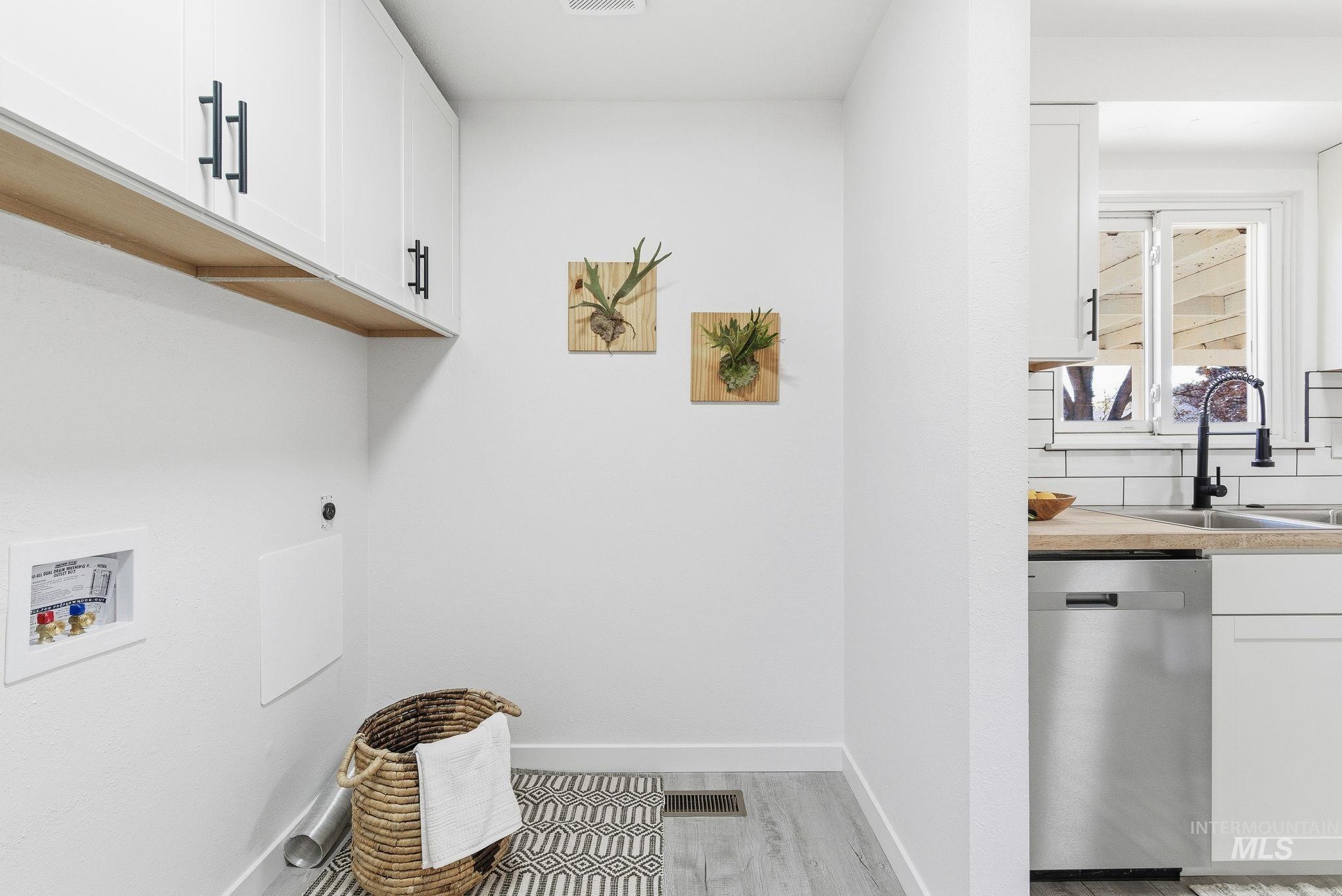 563 W Trini St, Kuna, Idaho 83634, 3 Bedrooms, 1 Bathroom, Residential For Sale, Price $369,990,MLS 98973679