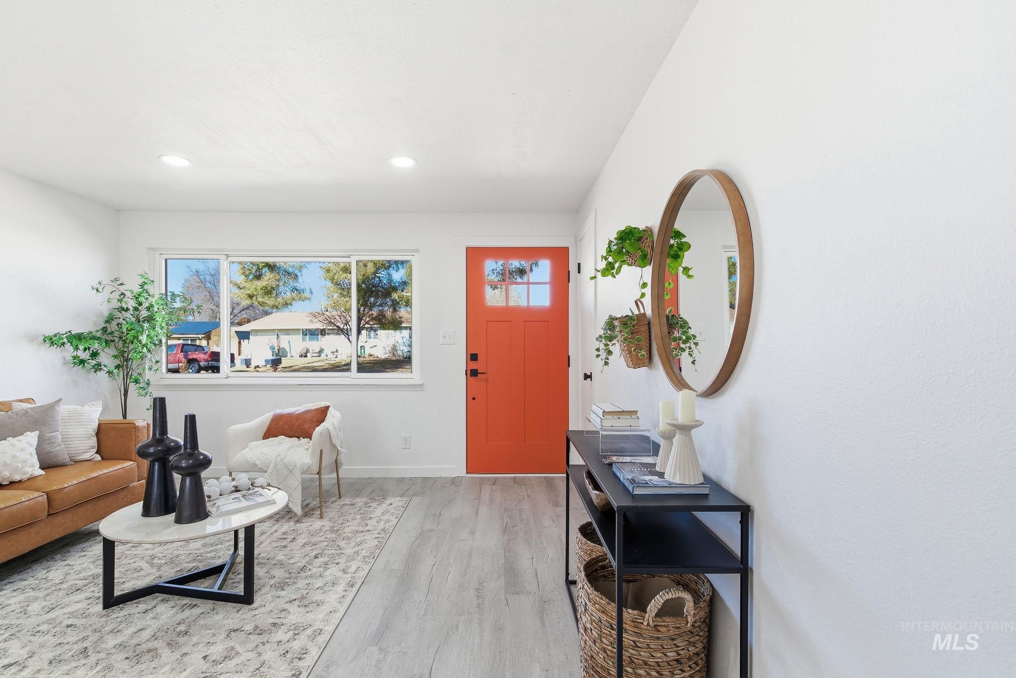 563 W Trini St, Kuna, Idaho 83634, 3 Bedrooms, 1 Bathroom, Residential For Sale, Price $369,990,MLS 98973679