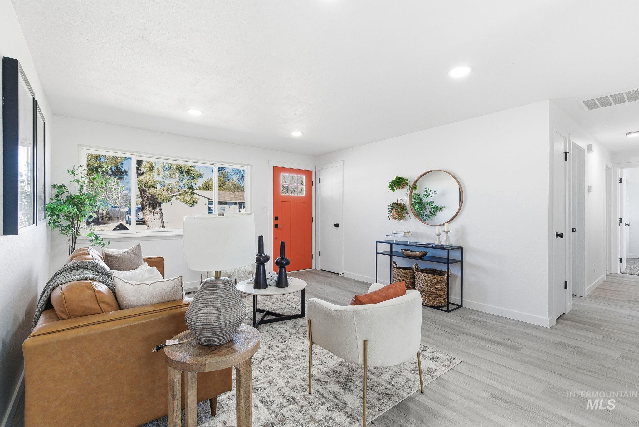 563 W Trini St, Kuna, Idaho 83634, 3 Bedrooms, 1 Bathroom, Residential For Sale, Price $369,990,MLS 98973679