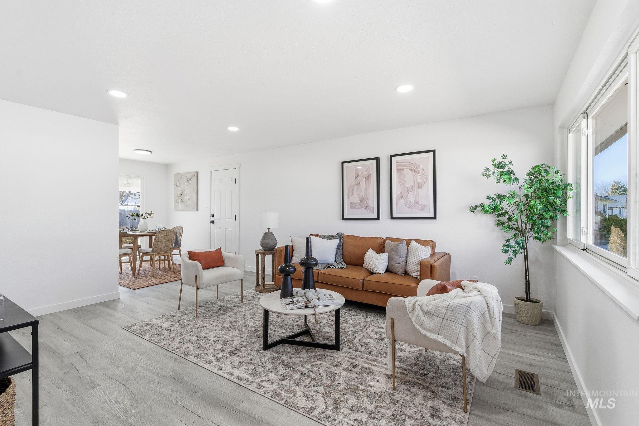 563 W Trini St, Kuna, Idaho 83634, 3 Bedrooms, 1 Bathroom, Residential For Sale, Price $369,990,MLS 98973679