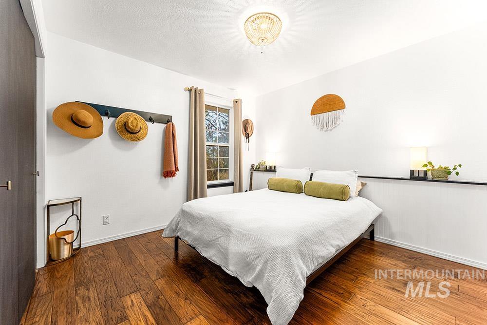 5600 W Beacon Light Rd, Eagle, Idaho 83616, 3 Bedrooms, 2 Bathrooms, Residential For Sale, Price $3,800,000,MLS 98973683