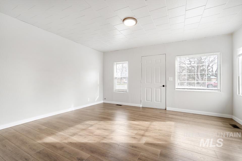 414 S 11th St, Payette, Idaho 83661, 2 Bedrooms, 1 Bathroom, Residential For Sale, Price $315,000,MLS 98973685