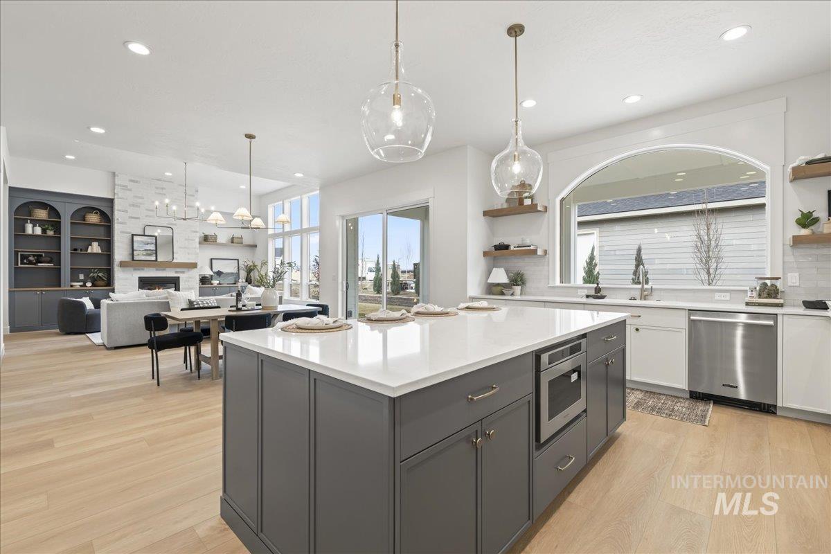 7326 W Runner Stone St, Eagle, Idaho 83616, 5 Bedrooms, 4.5 Bathrooms, Residential For Sale, Price $1,260,000,MLS 98973686