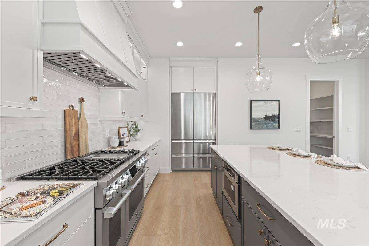 7326 W Runner Stone St, Eagle, Idaho 83616, 5 Bedrooms, 4.5 Bathrooms, Residential For Sale, Price $1,260,000,MLS 98973686