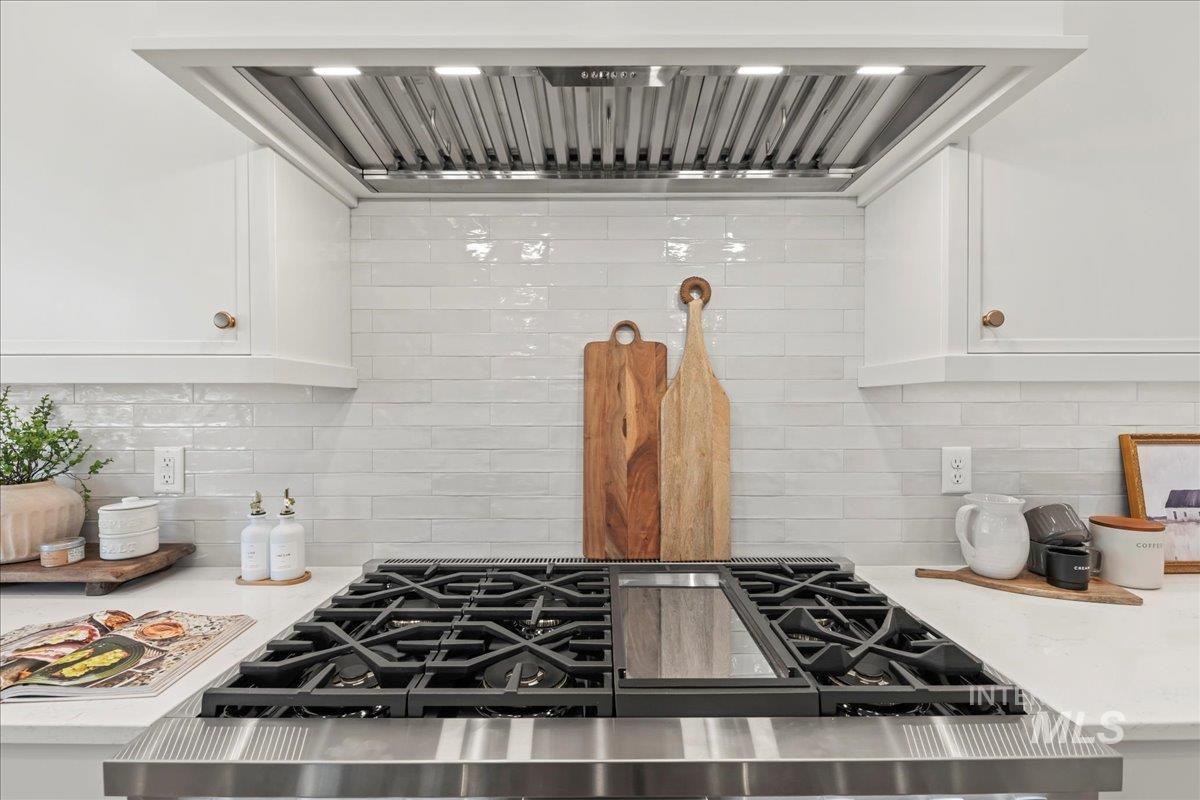 7326 W Runner Stone St, Eagle, Idaho 83616, 5 Bedrooms, 4.5 Bathrooms, Residential For Sale, Price $1,260,000,MLS 98973686