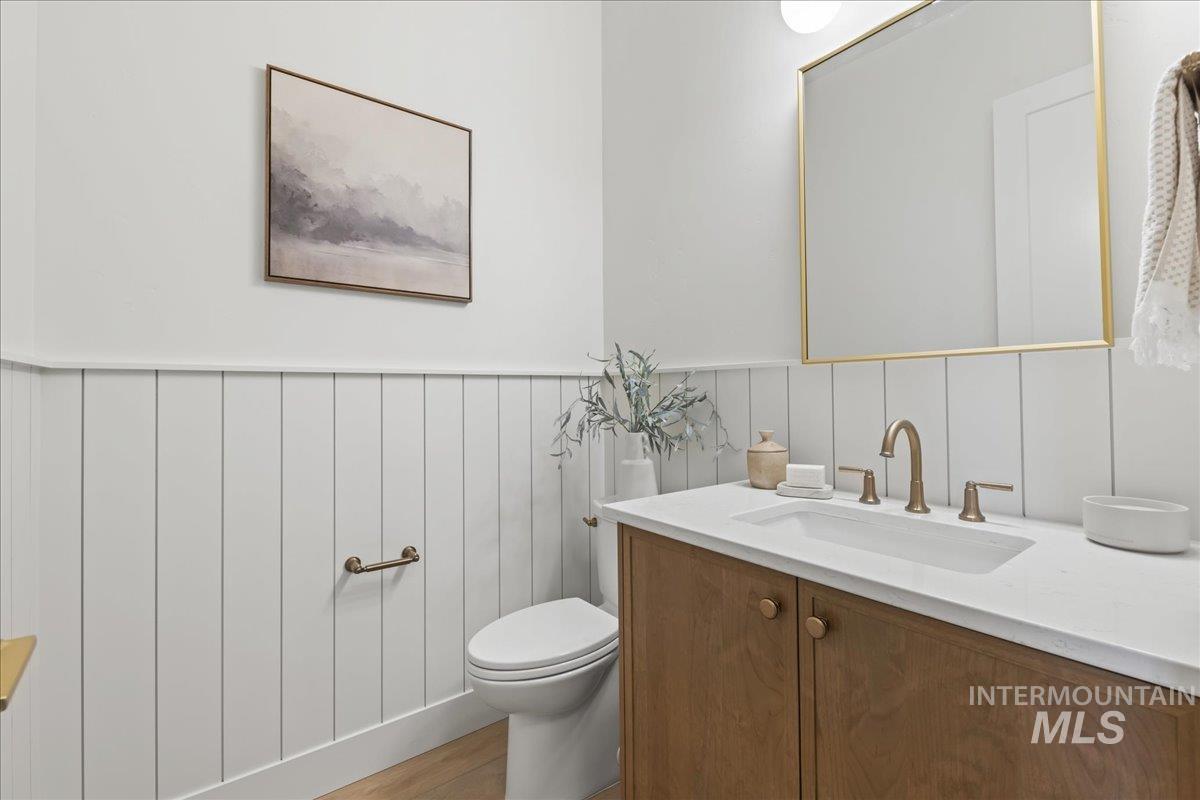 7326 W Runner Stone St, Eagle, Idaho 83616, 5 Bedrooms, 4.5 Bathrooms, Residential For Sale, Price $1,260,000,MLS 98973686